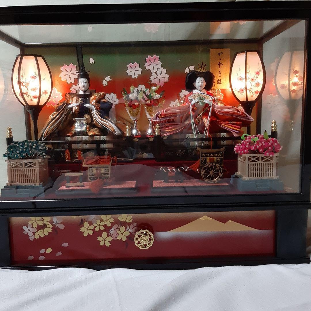 新品同様●藤翁作●高級　雛人形 かがやき雛 藤翁作 高級 雛人形 かがやき雛 ○オルゴール付き ○提灯点灯します。 ○